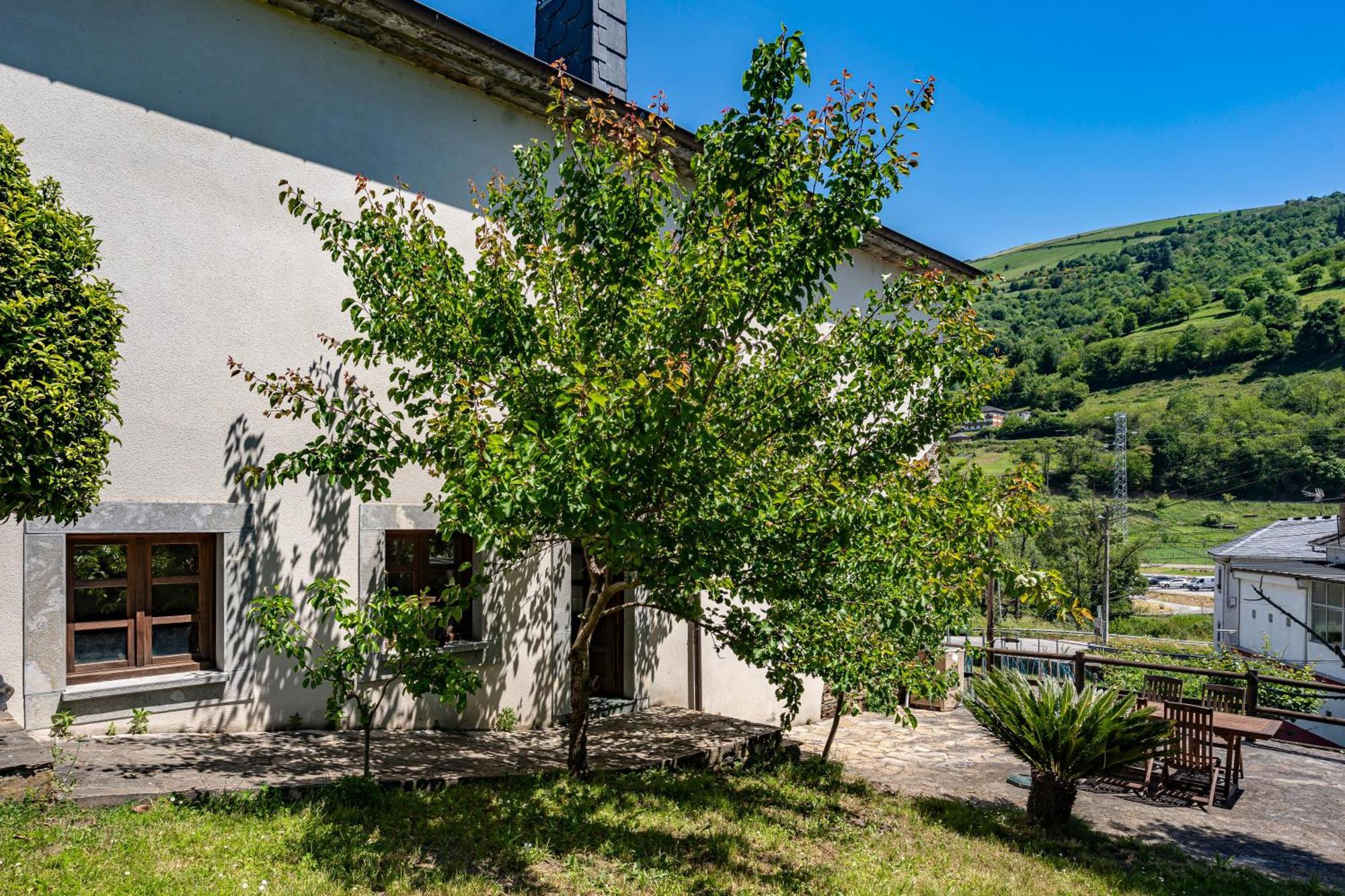 Puente Del Narcea 1 Apartment